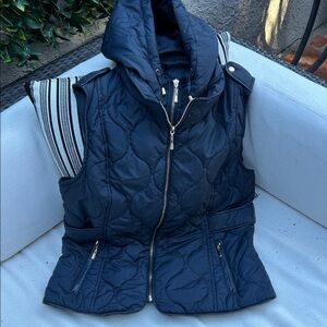 Women's Quilted dark navy Vest. 2 in 1, double zippered.Adjustable waist,Pockets